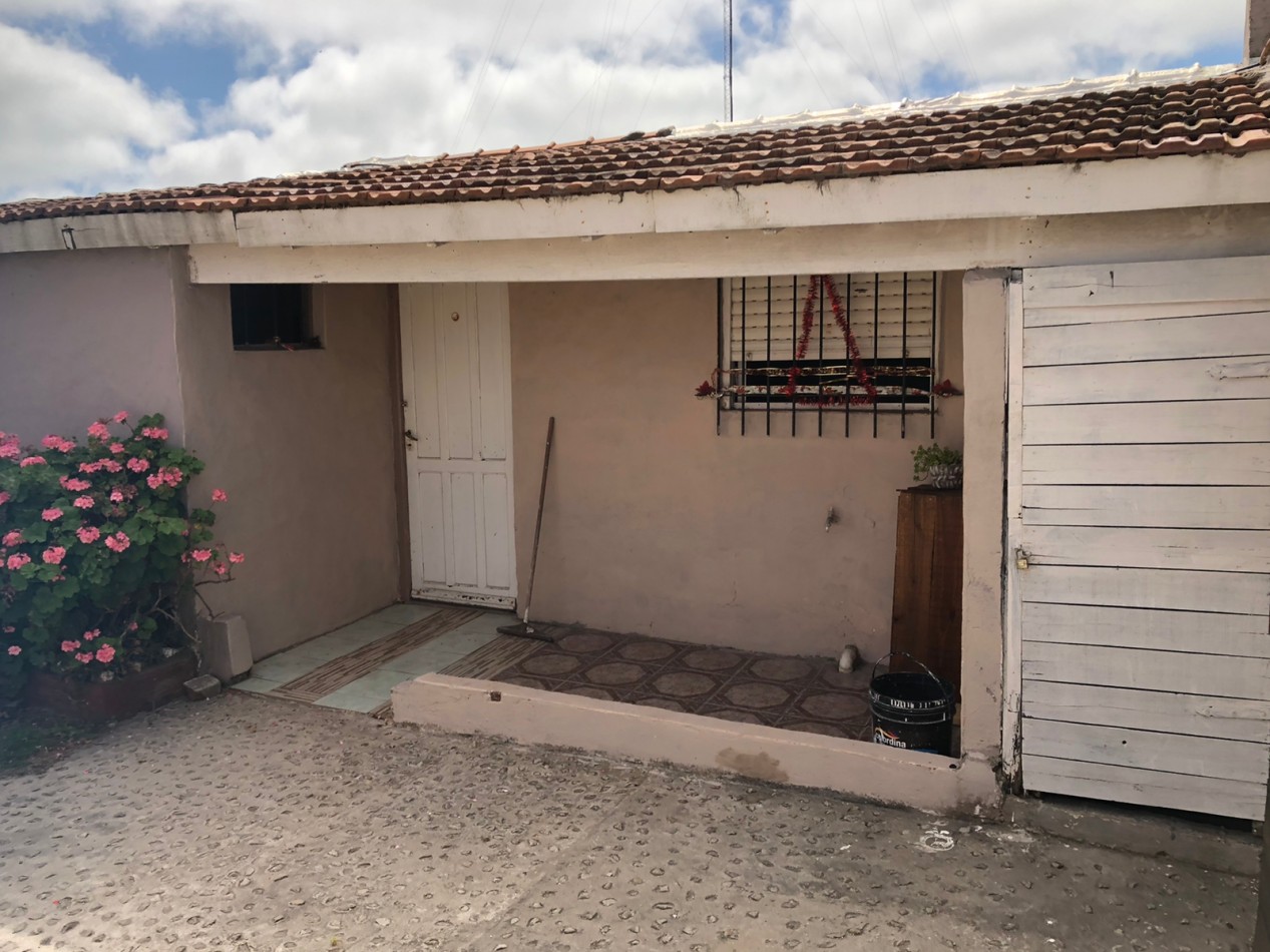 Casa con 3 dtos. a metros del Mar. Felix Up. Camet