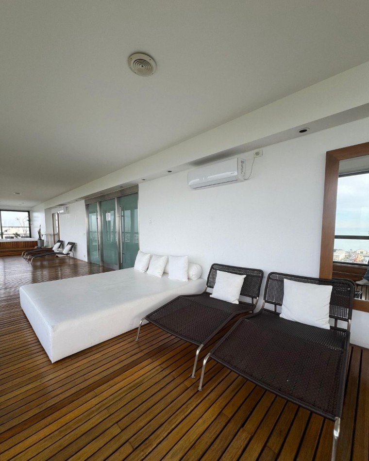 4 Ambientes, C/Coch. Edif. Torres del Golf. Playa Grande