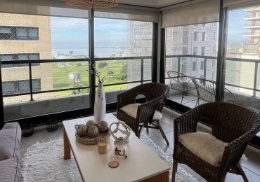 Semipiso 4 Amb. C/Coch. Edif. Torres del Golf. Playa Grande