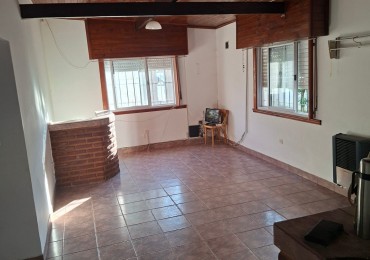 Casa 120M2 cub. 3 Ambientes, garaje, parque. Barrio El Tejado 