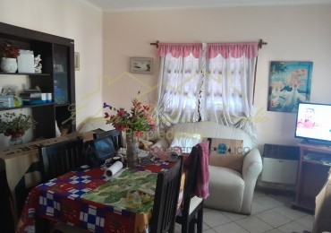 Chalet 3 Amb. garage + casa de 2 amb. Estado de Israel al 500 APTO CREDITO